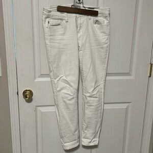 Judy Blue boutique skinny leg white jeggings size 11/30 only wore a few times
